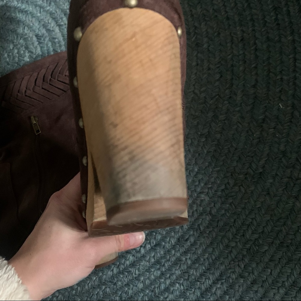 UGG brown suede boots 8 - Picture 7 of 9